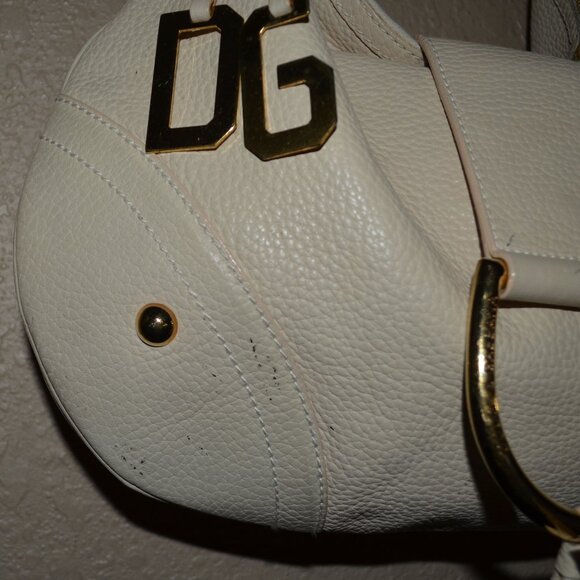 Dolce & Gabbana Ivory Pebbled Leather Shoulder Strap Handbag - Picture 4 of 12